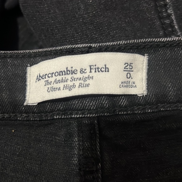 Ultra High Rise Ankle Straight Jean - Picture 4 of 6